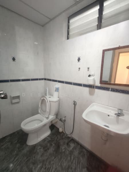 Condominium for Rent at Eden Seaview Condominium - Desmond Lee - Bathroom - PropertyGuru.com.my