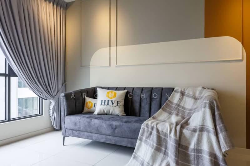 Servis Apartment untuk Disewa di Emerald 9 - Earon Chong - Living Room - PropertyGuru.com.my