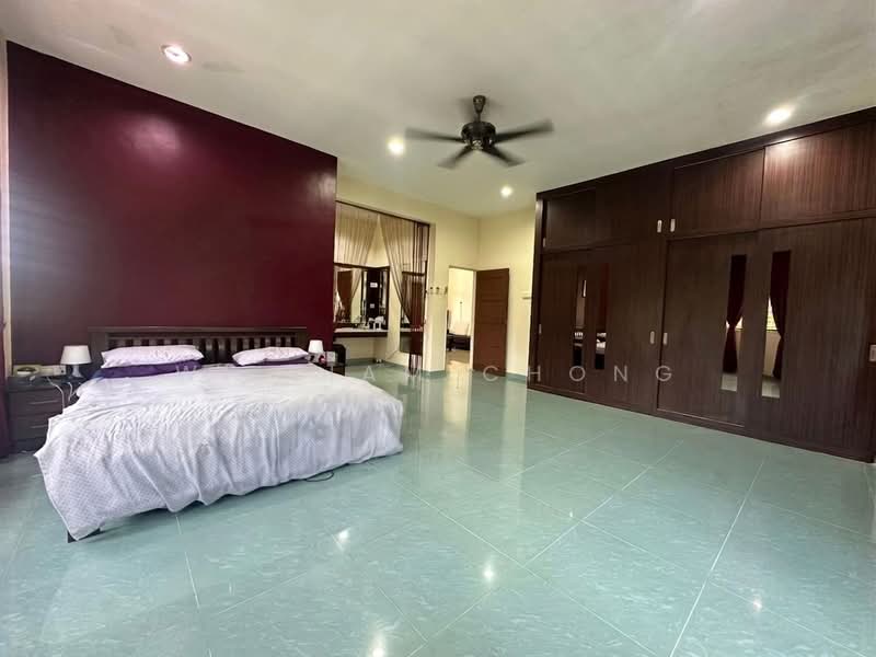 Rumah Banglo untuk Dijual di Taman Bukit Ria (Tampin) - William Chong - Bedroom - PropertyGuru.com.my