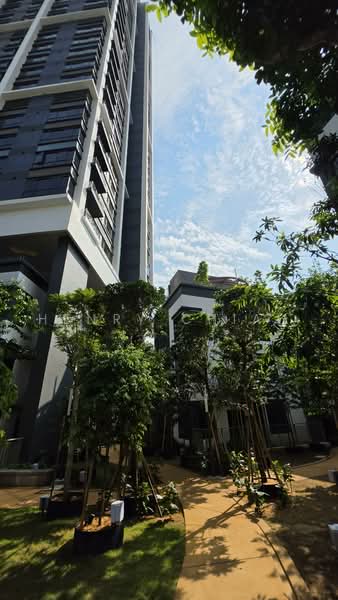 Servis Apartment untuk Dijual di Est8 - Henry Chiah - Exterior - PropertyGuru.com.my