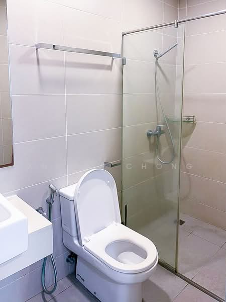 Servis Apartment untuk Dijual di Straits Garden Suite - Andrew Chong - Bathroom - PropertyGuru.com.my