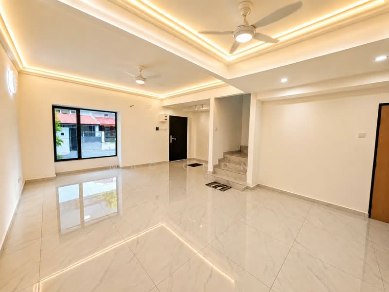 Rumah Teres 2-Tingkat untuk Dijual di Bandar Mahkota Cheras (Cheras) - Mac Chong - Living Room - PropertyGuru.com.my