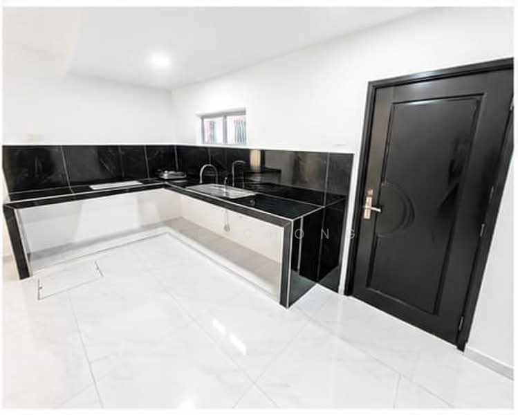 Rumah Teres 2-Tingkat untuk Dijual di Bandar Mahkota Cheras (Cheras) - Mac Chong - Kitchen - PropertyGuru.com.my
