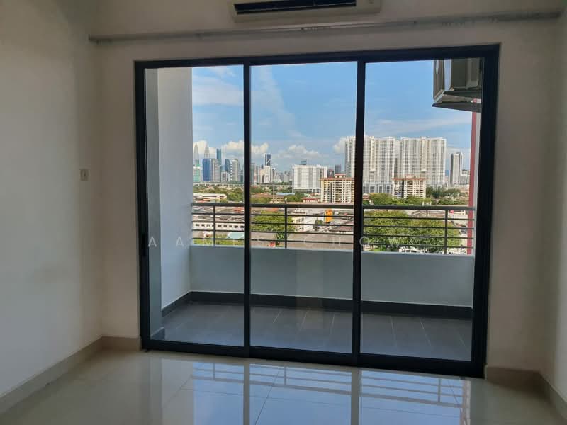 Condominium for Rent at Pitta Residensi - Aames Chow - Balcony - PropertyGuru.com.my