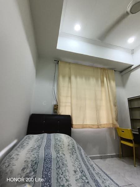 Rumah Teres 2-Tingkat untuk Disewa di Bandar Baru Selayang Fasa 2a (Selayang) - Chin JL - Bedroom - PropertyGuru.com.my
