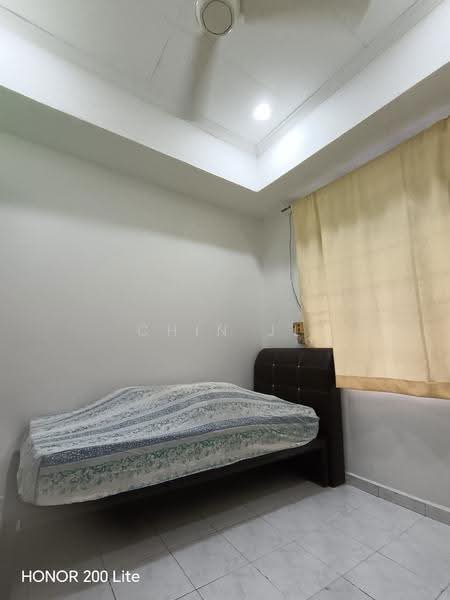 Rumah Teres 2-Tingkat untuk Disewa di Bandar Baru Selayang Fasa 2a (Selayang) - Chin JL - Bedroom - PropertyGuru.com.my
