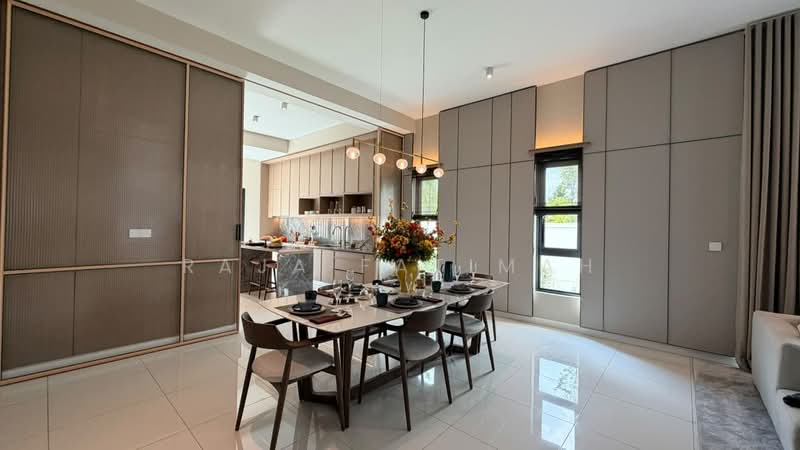 3-storey Terraced House for Sale in Seksyen U15 (Shah Alam) - Raja Fatimah - Dining Room - PropertyGuru.com.my