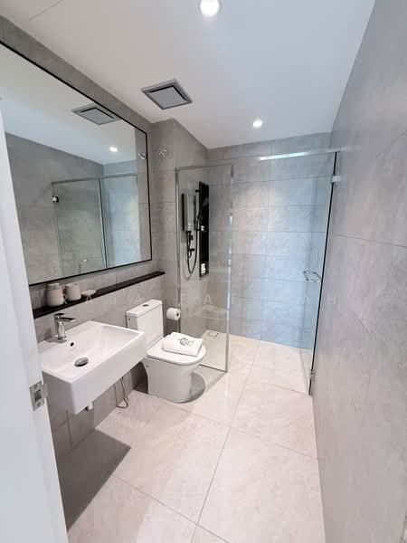 3-storey Terraced House for Sale in Seksyen U15 (Shah Alam) - Raja Fatimah - Bathroom - PropertyGuru.com.my