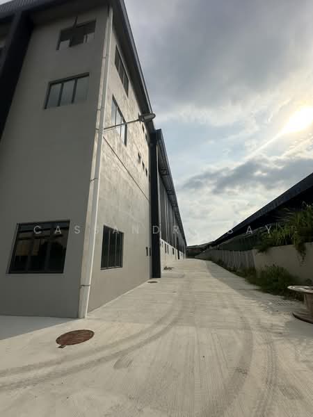 Kilang Terpisah untuk Dijual di Kampung Baru Subang (Shah Alam) - Cassandra Bay - PropertyGuru.com.my