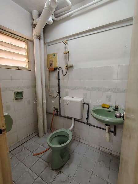 Apartment for Sale at Vantage Point (Menang Ria) - Chris Lim - Bathroom - PropertyGuru.com.my