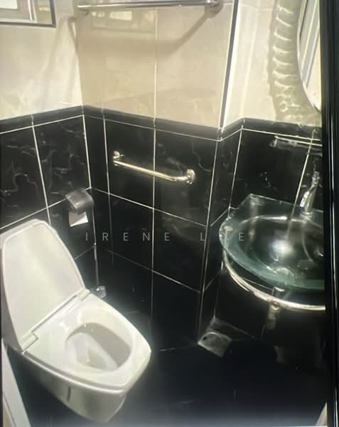 Rumah Bandar untuk Dijual di Bandar Sri Permaisuri (Cheras) - Irene Lee - Bathroom - PropertyGuru.com.my