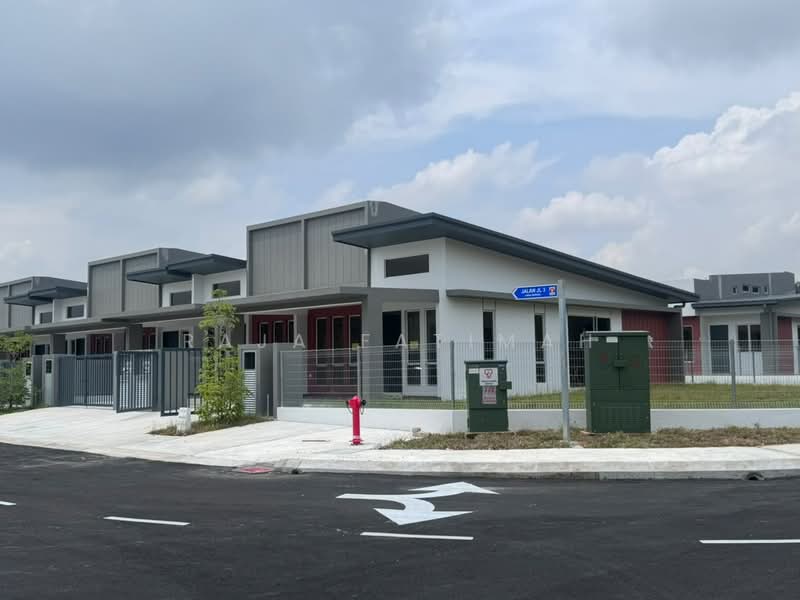 Rumah Teres untuk Dijual di Dengkil (Selangor) - Raja Fatimah - Exterior - PropertyGuru.com.my