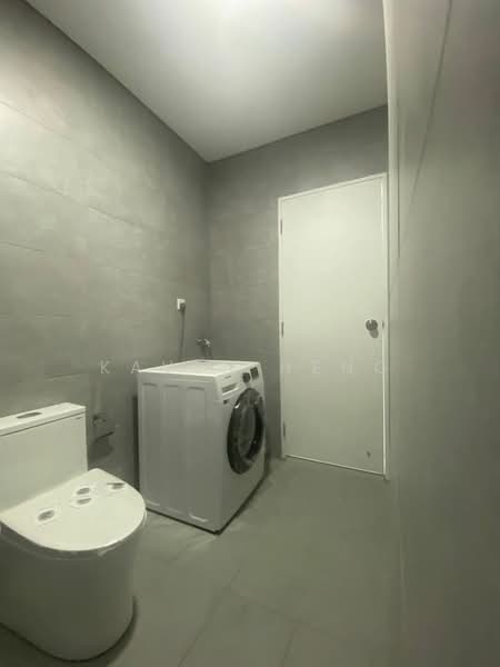 Servis Apartment untuk Disewa di Cubic Botanical - Kaven Heng - Bathroom - PropertyGuru.com.my