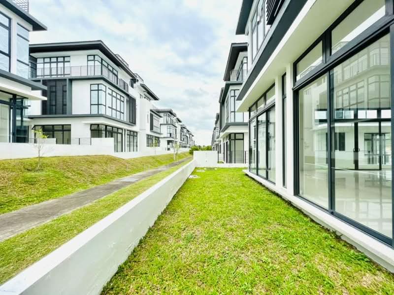 Rumah Berkembar untuk Dijual di Presint 12 (Putrajaya) - Dennis Saw - PropertyGuru.com.my