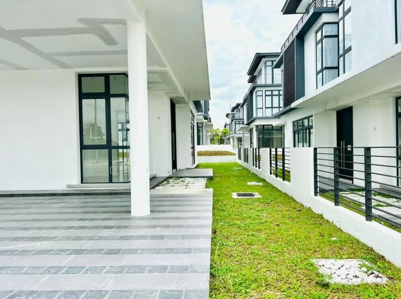 Rumah Berkembar untuk Dijual di Presint 12 (Putrajaya) - Dennis Saw - PropertyGuru.com.my