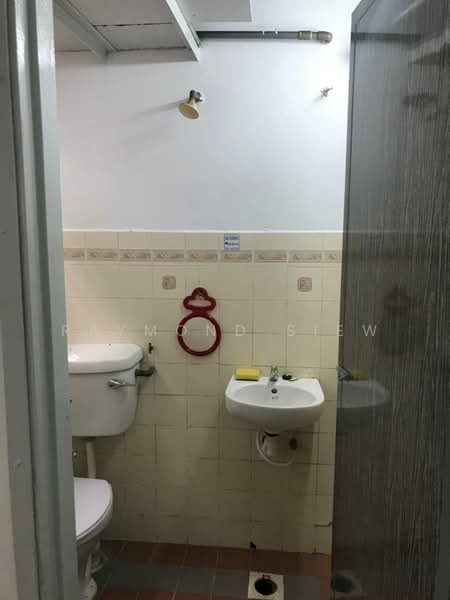 Office for Rent in Batu Caves (Selangor) - Raymond Siew - Bathroom - PropertyGuru.com.my