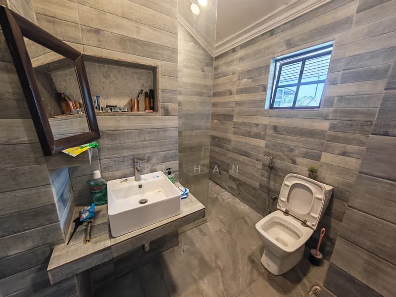 Rumah Teres 2 Tingkat untuk Dijual di SS19 (Subang Jaya) - RL Han - Bathroom - PropertyGuru.com.my