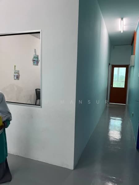Shop / Office for Rent in Bandar Saujana Putra (Tanjong Duabelas) - Abu Mansur - PropertyGuru.com.my