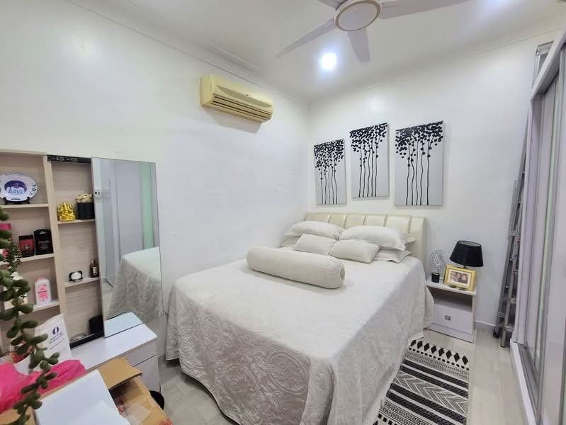 Terraced House for Sale in Taman Bayu Perdana (Klang) - John Tee - Bedroom - PropertyGuru.com.my