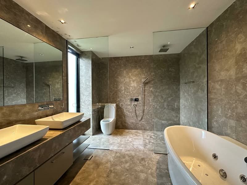 Semi-Detached House for Sale in Mont Kiara (Kuala Lumpur) - Johnson See - Bathroom - PropertyGuru.com.my