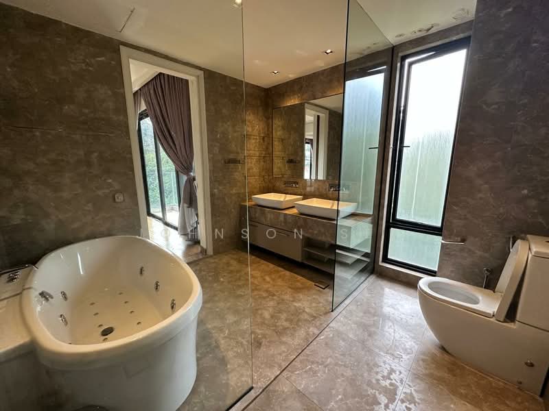 Semi-Detached House for Sale in Mont Kiara (Kuala Lumpur) - Johnson See - Bathroom - PropertyGuru.com.my