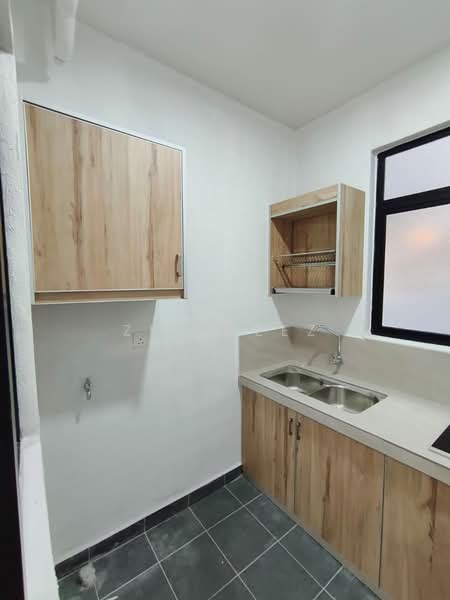 Pangsapuri untuk Disewa di Residensi Max - Zev Azez - PropertyGuru.com.my