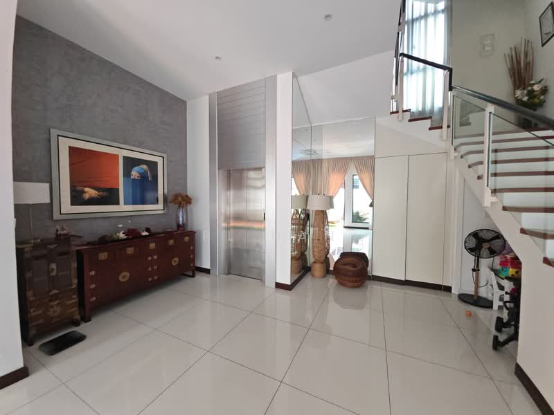Bungalow for Sale in Subang Heights (Subang Jaya) - RL Han - Entrance - PropertyGuru.com.my