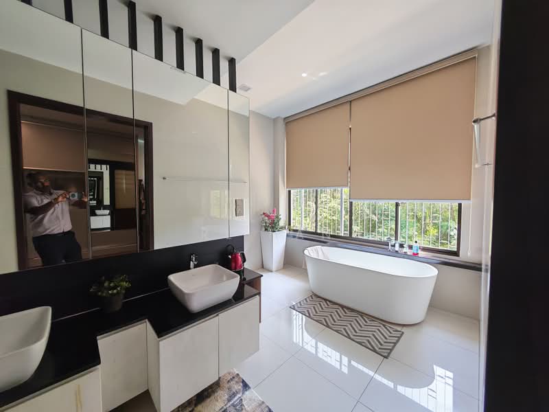 Bungalow for Sale in Subang Heights (Subang Jaya) - RL Han - Bathroom - PropertyGuru.com.my