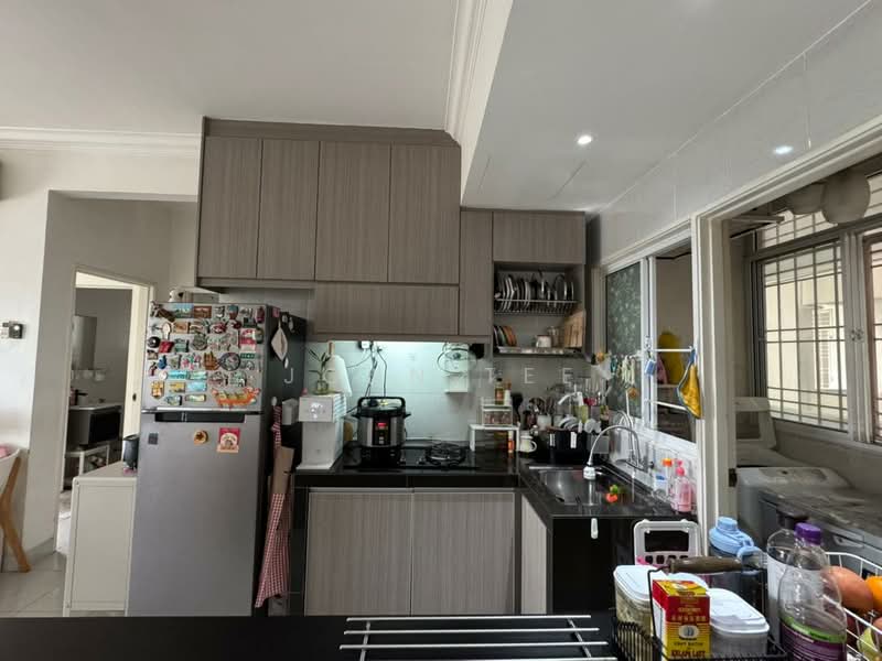 Pangsapuri untuk Dijual di Kemuning Aman - John Tee - Kitchen - PropertyGuru.com.my