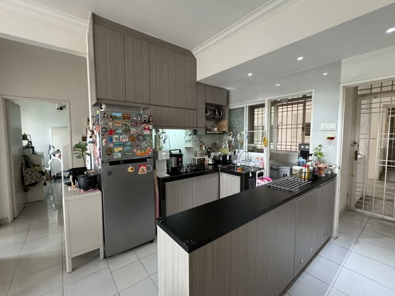 Pangsapuri untuk Dijual di Kemuning Aman - John Tee - Kitchen - PropertyGuru.com.my