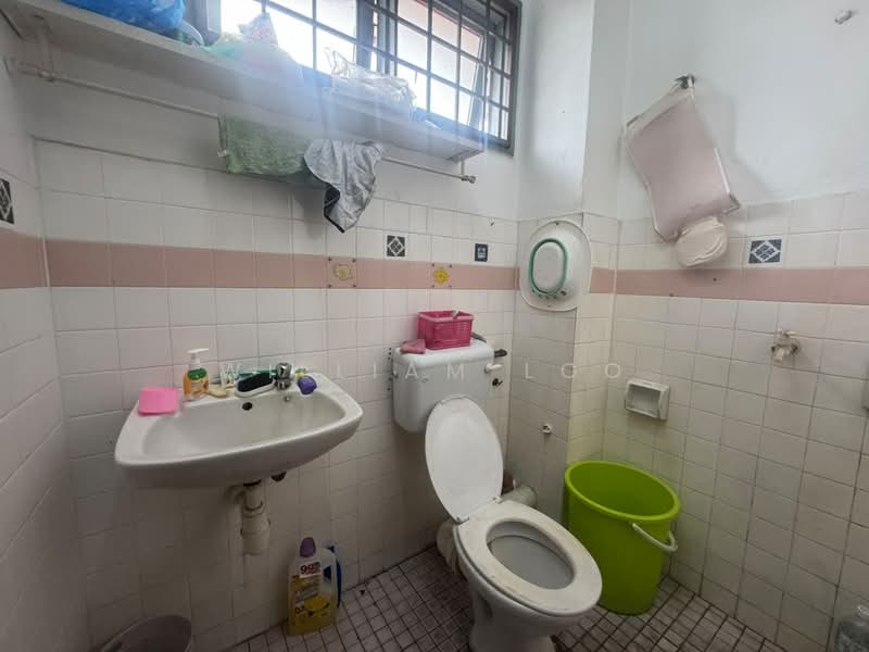 Rumah Teres 2 Tingkat untuk Dijual di Pandan Indah (Selangor) - William Loo - Bathroom - PropertyGuru.com.my