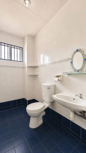 2-storey Terraced House for Sale in Bandar Tasek Mutiara (Simpang Ampat) - Darren Cham - Bathroom - PropertyGuru.com.my