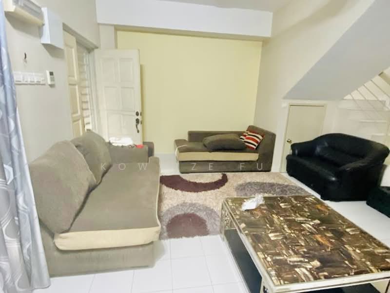 Rumah Teres 2 Tingkat untuk Disewa di TAMAN PUCHONG UTAMA (Puchong) - Kow Tze Fui - Living Room - PropertyGuru.com.my