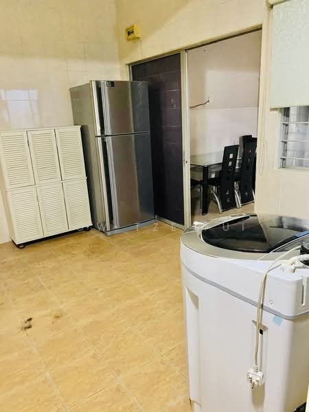 Rumah Teres 2 Tingkat untuk Disewa di TAMAN PUCHONG UTAMA (Puchong) - Kow Tze Fui - Kitchen - PropertyGuru.com.my