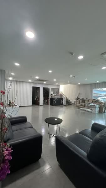 Detached Factory for Sale in Teluk Gong (Port Klang (Pelabuhan Klang)) - Lai Kok Cheong - Living Room - PropertyGuru.com.my