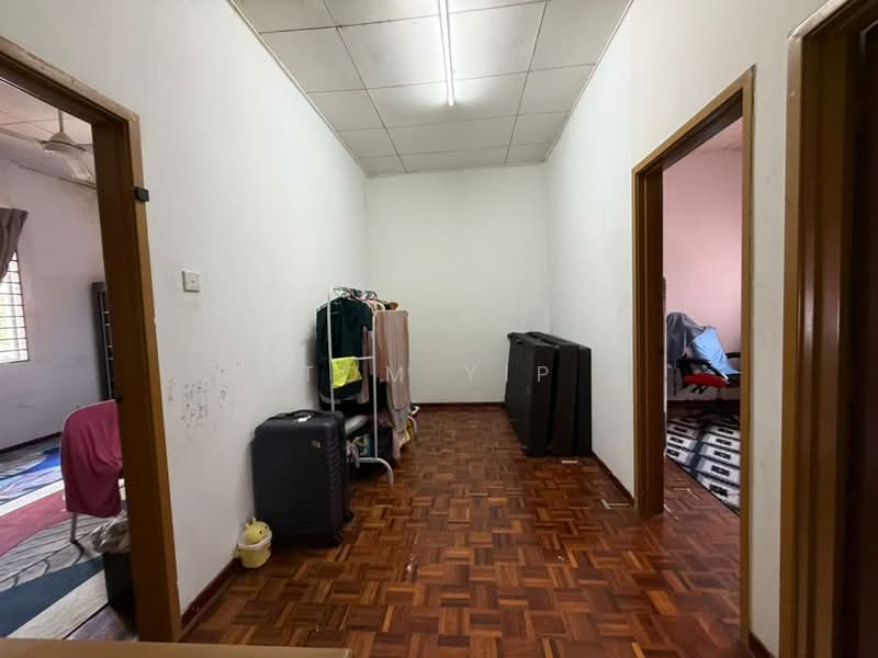 Terraced House for Sale in Saujana Rawang (Rawang) - Tom Yip - Corridor - PropertyGuru.com.my