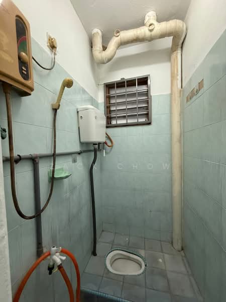 Rumah Teres 2 Tingkat untuk Dijual di Taman Rinting (Masai) - Zack Chow - Bathroom - PropertyGuru.com.my