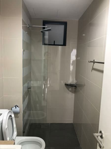 Servis Apartment untuk Disewa di United Point (Residensi Berpadu) - Kiki Yap - Bathroom - PropertyGuru.com.my