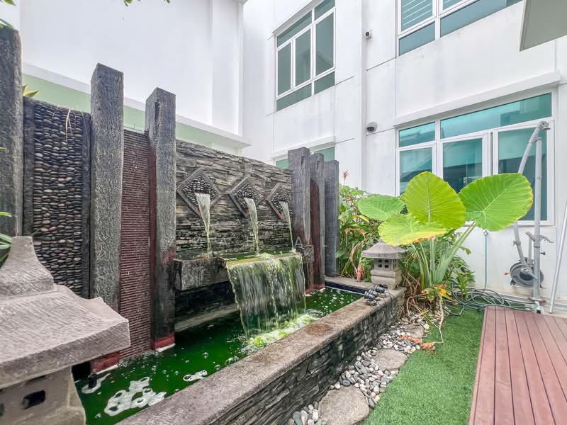 Semi-Detached House for Sale in Bandar Sri Sendayan (Negeri Sembilan) - Izzah Alias - Garden - PropertyGuru.com.my