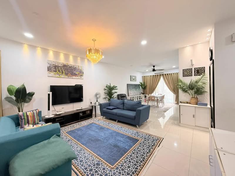 Rumah Teres 3 Tingkat untuk Dijual di Tamansari (Rawang) - Tom Yip - Living Room - PropertyGuru.com.my