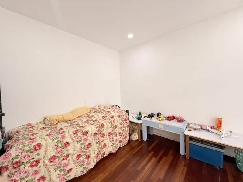 Rumah Teres 3 Tingkat untuk Dijual di Tamansari (Rawang) - Tom Yip - Bedroom - PropertyGuru.com.my