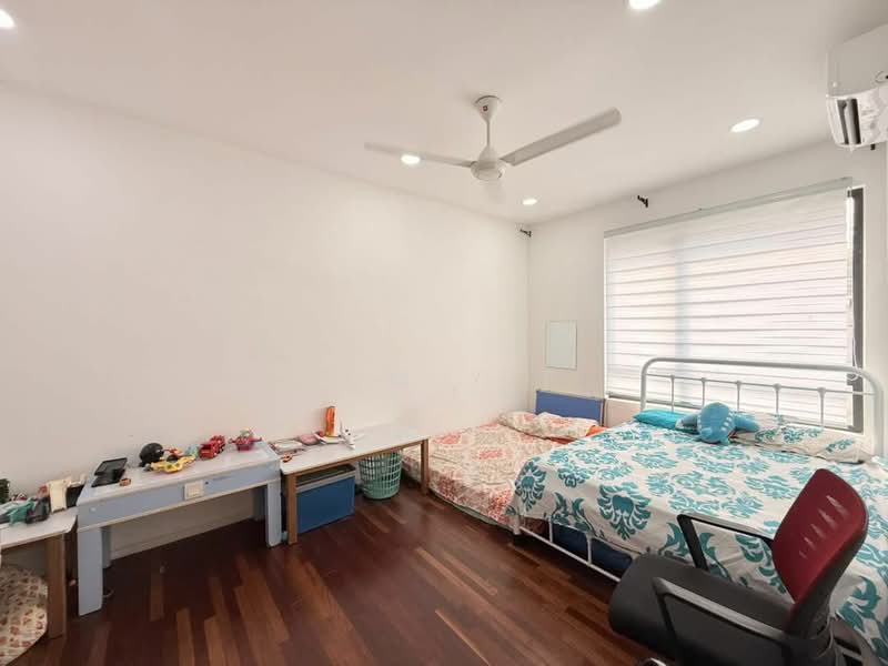 Rumah Teres 3 Tingkat untuk Dijual di Tamansari (Rawang) - Tom Yip - Bedroom - PropertyGuru.com.my