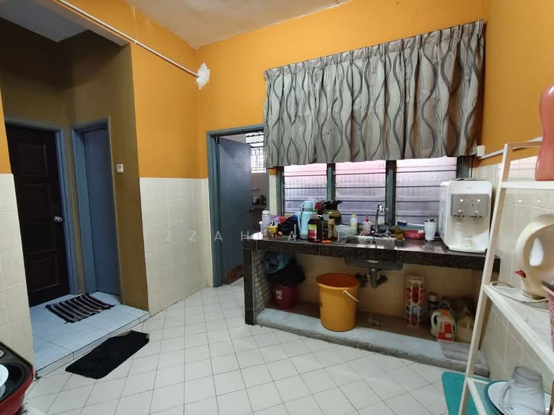 2-storey Terraced House for Sale in Taman Lestari Putra (Seri Kembangan) - Izzah Alias - PropertyGuru.com.my