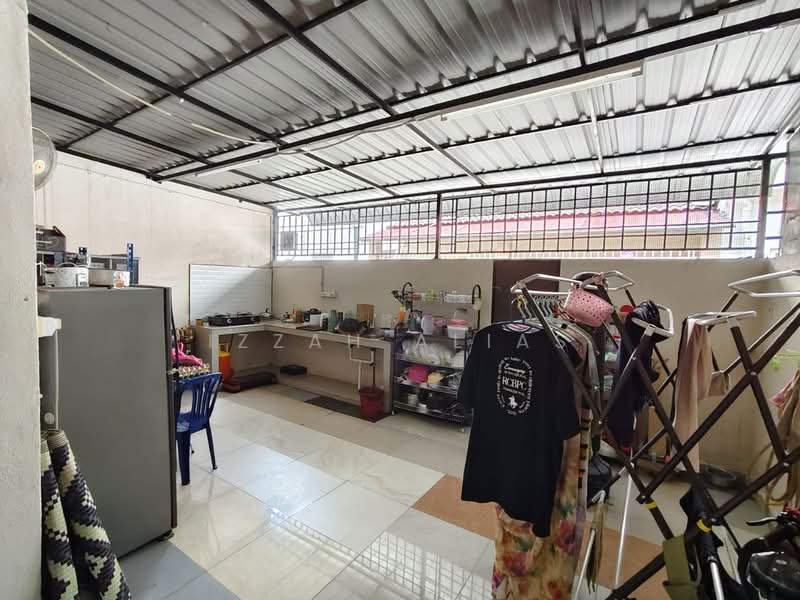 2-storey Terraced House for Sale in Taman Lestari Putra (Seri Kembangan) - Izzah Alias - PropertyGuru.com.my