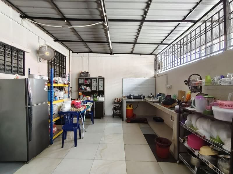 2-storey Terraced House for Sale in Taman Lestari Putra (Seri Kembangan) - Izzah Alias - PropertyGuru.com.my