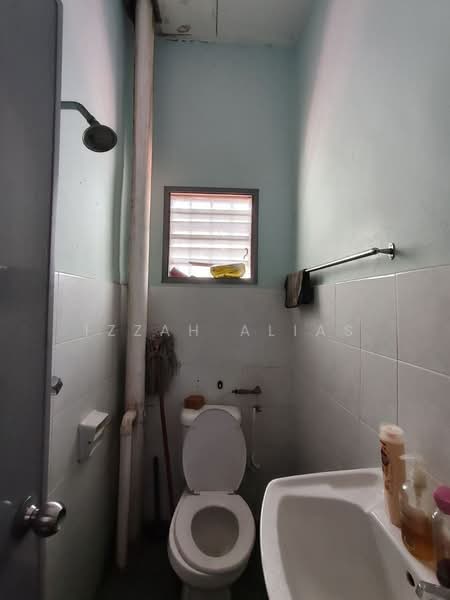 2-storey Terraced House for Sale in Taman Lestari Putra (Seri Kembangan) - Izzah Alias - PropertyGuru.com.my