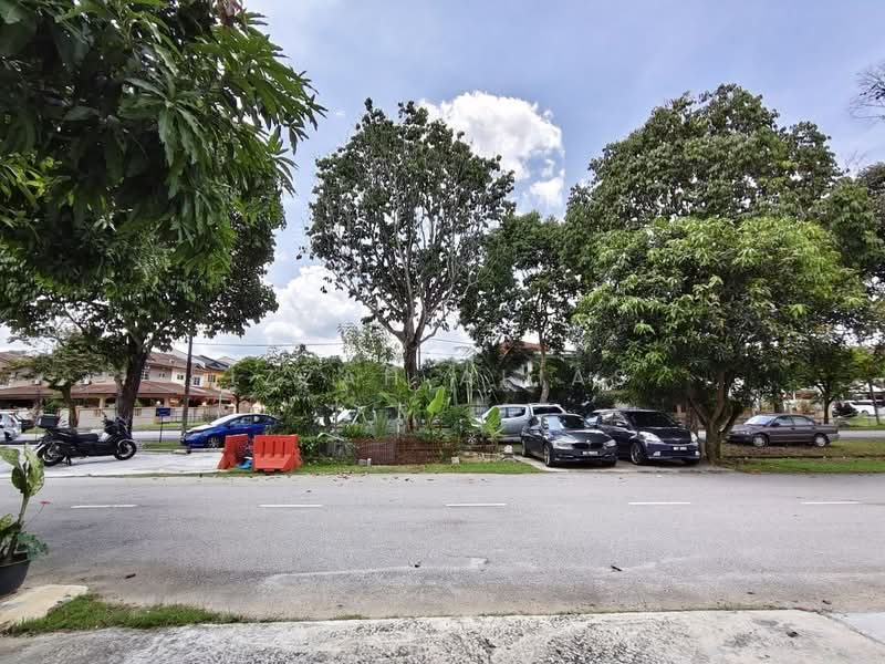 2-storey Terraced House for Sale in Taman Lestari Putra (Seri Kembangan) - Izzah Alias - PropertyGuru.com.my