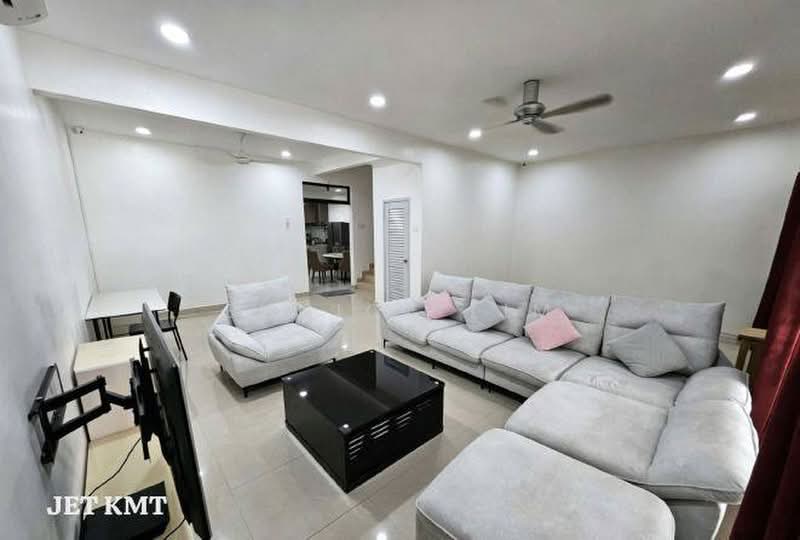 Rumah Berkembar untuk Dijual di Bandar Bukit Tinggi (Klang) - Eunice Lim - Living Room - PropertyGuru.com.my