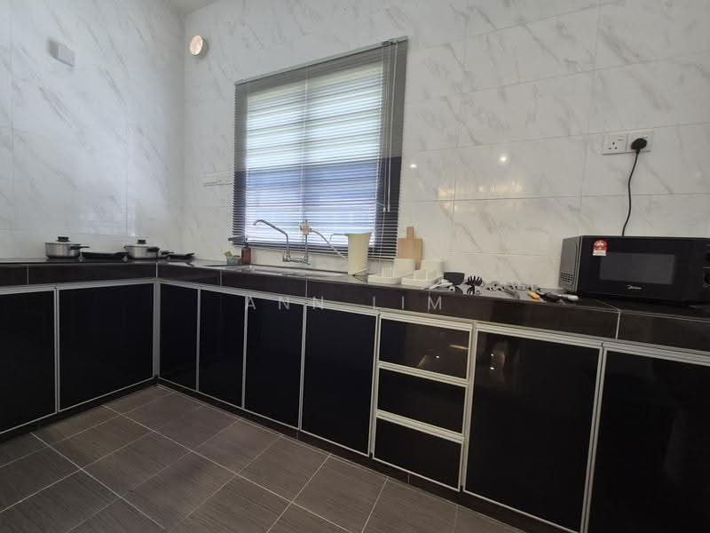 2-storey Terraced House for Rent in Bemban (Melaka) - Ann Lim - Kitchen - PropertyGuru.com.my