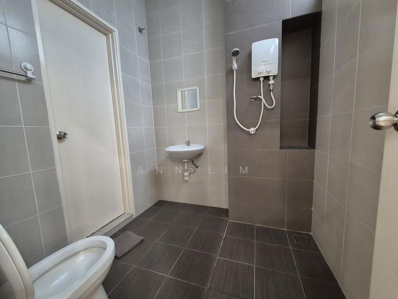 2-storey Terraced House for Rent in Bemban (Melaka) - Ann Lim - Bathroom - PropertyGuru.com.my